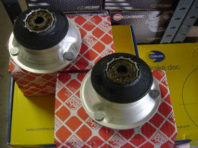 BMW 1ser 116 118 120d 123 E81 E82 E87 E88 FRONT SHOCK ABOSORBER STRUT MOUNTING