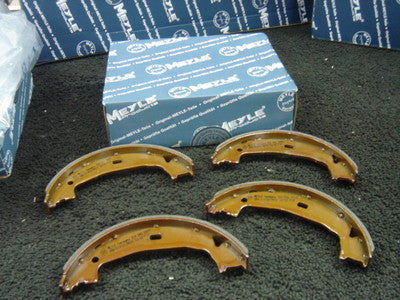 BMW E46 316 318 318D 320 320D 323 325 328 HANDBRAKE PARKING SHOES MEYLE  