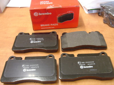 FOR RANGE ROVER SPORT 2.7TD 3.6TD 4.2 4.4 BRAKE PADS BREMBO FRONT