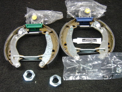 PEUGEOT 106 CITROEN SAXO REAR BRAKE SHOES CYLINDERS ADJUSTERS FITTING KIT 