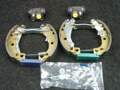 PEUGEOT 106 CITROEN SAXO REAR BRAKE SHOES CYLINDERS ADJUSTERS FITTING KIT 3STUD 