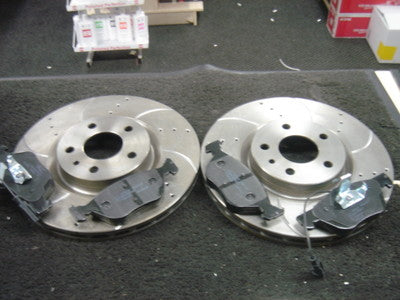 ALFA ROMEO GTV SPIDER BRAKE DISCS DRILLED GROOVED FRONT BRAKE PADS