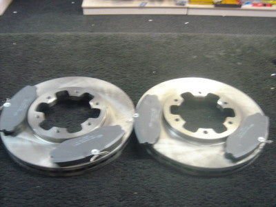FOR NISSAN SERENA VANETTE FRONT BRAKE DISCS PADS 258MM NEW