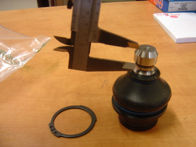 FITS NAVARA D40 PATHFINDER R51 BALL JOINT REAR UPPER SUSPENSION ARM BALL JOINT  