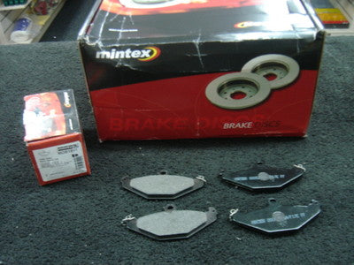 VAUXHALL VX220 LOTUS EUROPA MINTEX REAR BRAKE DISCS REAR BRAKE PADS 