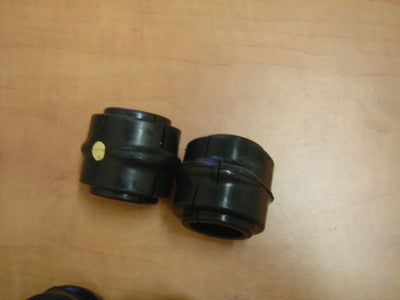 FOR CHRYSLER 300C RWD 3.0TD 3.5 5.7 FRONT ANTI ROLL BAR BUSH X 2
