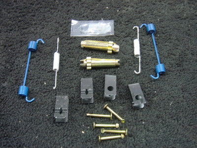 FOR  300C 3.0TD CRD REAR HANDBRAKE PARKING SHOES BRAKE SHOE FITTING KIT 