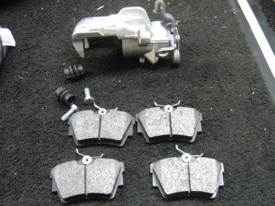 FOR TRAFIC VIVARO PRIMASTAR NV300 REAR BRAKE CALIPER REAR BRAKE PADS  LH SIDE
