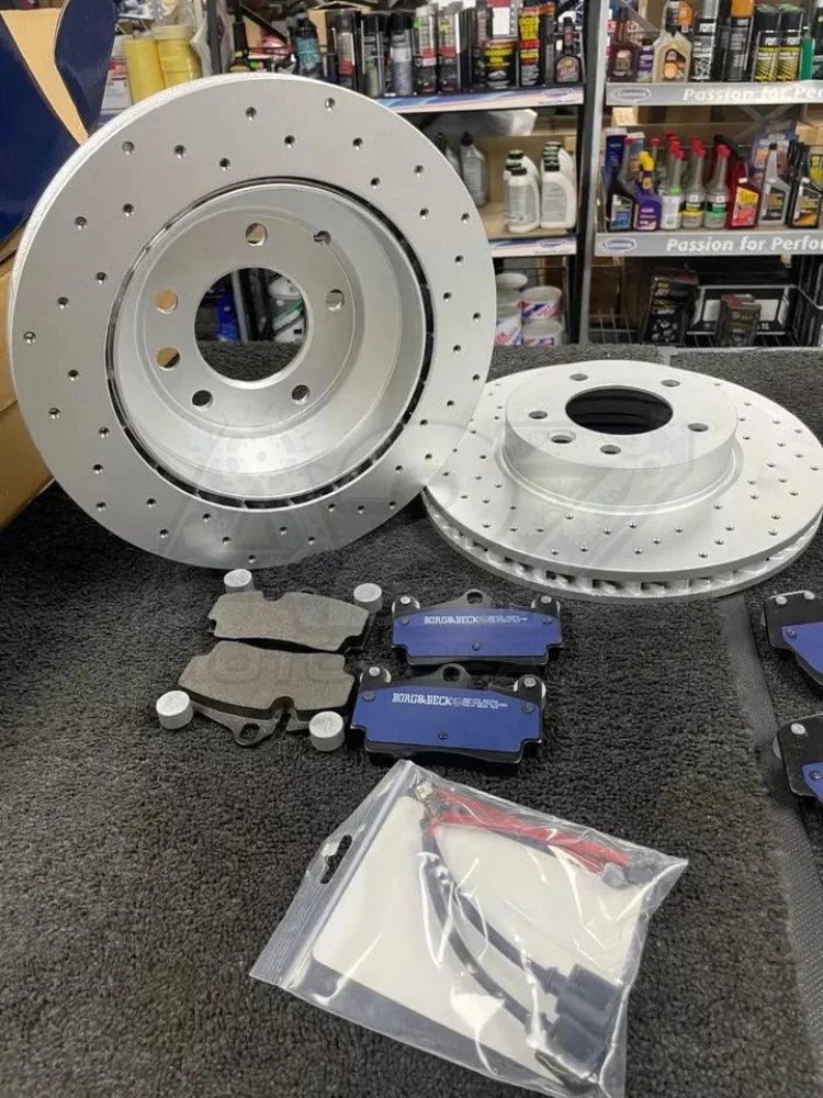 AUDI Q7 3.0 3.6 4.2 6.0 PERFORMANCE BRAKE DISC CROSS DRILLED FRONT REAR PADS
