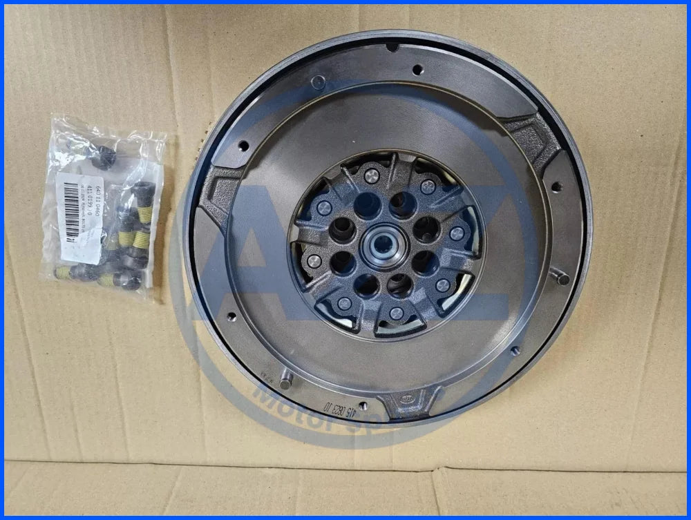 BMW 118i 218i 318i 116 F20 F21 F22 F23 F30 F31 1.5D DUAL MASS FLYWHEEL LUK 415 0823 10