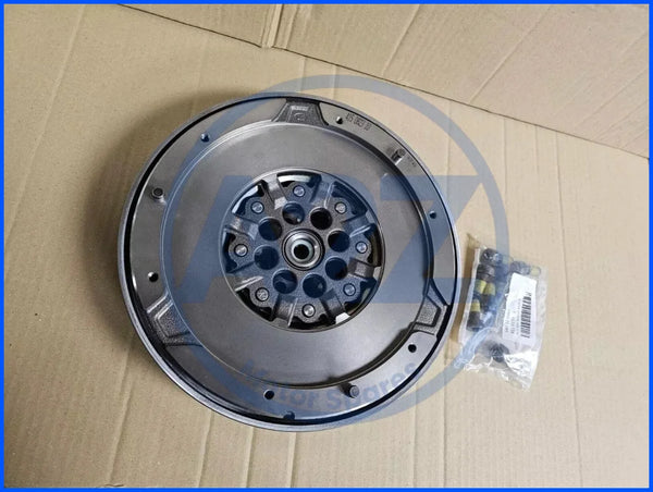 BMW 118i 218i 318i 116 F20 F21 F22 F23 F30 F31 1.5D DUAL MASS FLYWHEEL LUK 415 0823 10