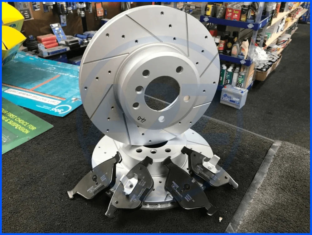 BMW 520 523 525 F10 F11 DRILLED GROOVED BRAKE DISCS AND BRAKE PADS FRONT + WIRE