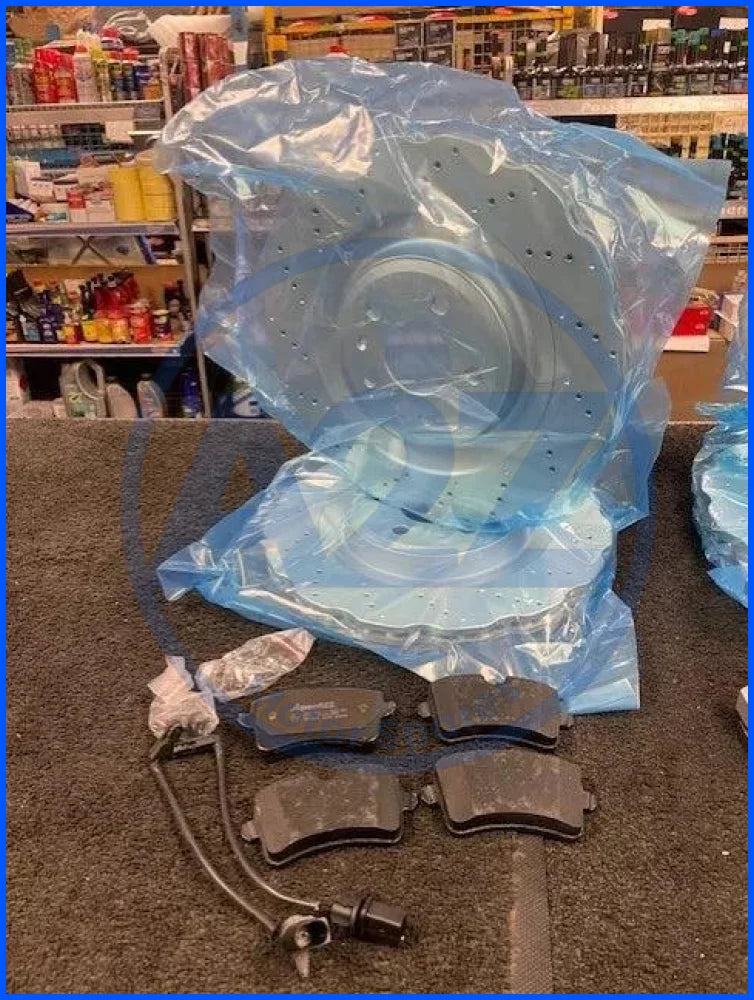 FOR AUDI RS6 AVANT QUATTRO 2013-2018 REAR WAVEY DRILLED BRAKE DISC + BRAKE PADS