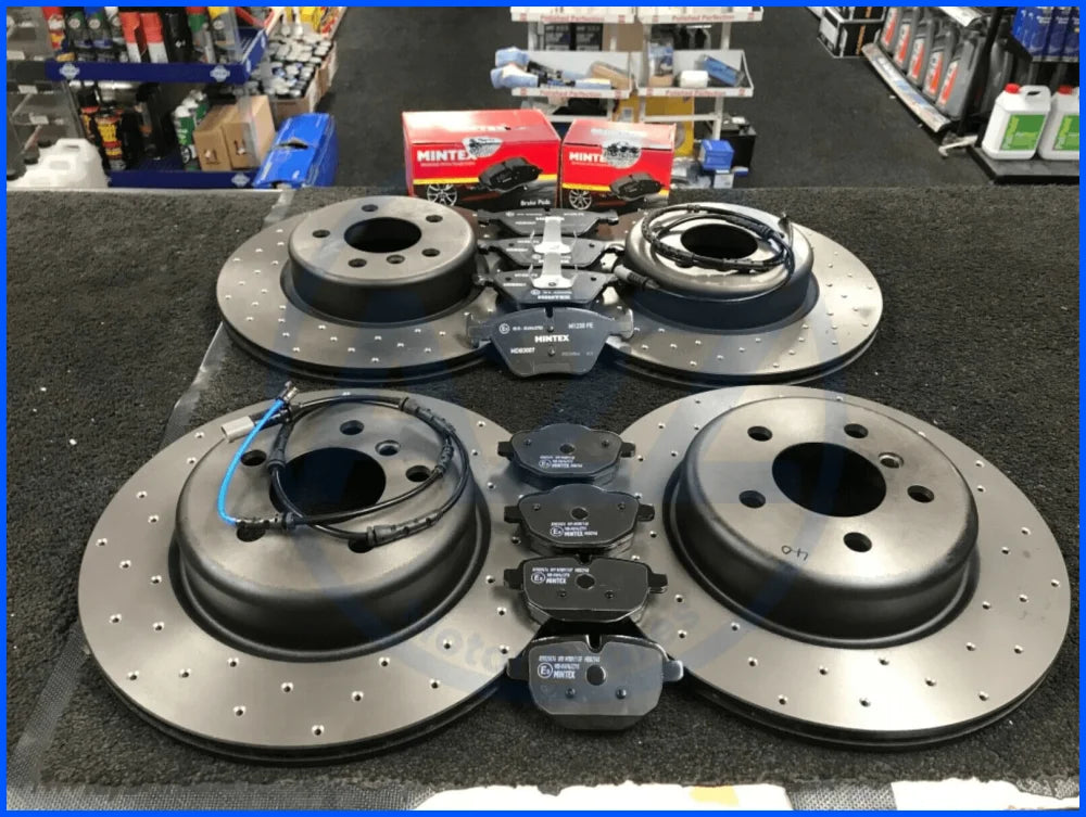 FOR BMW F10 F11 MODEL M-SPORT BRAKE DISCS DRILLED  BRAKE PADS SENSOR FRONT REAR