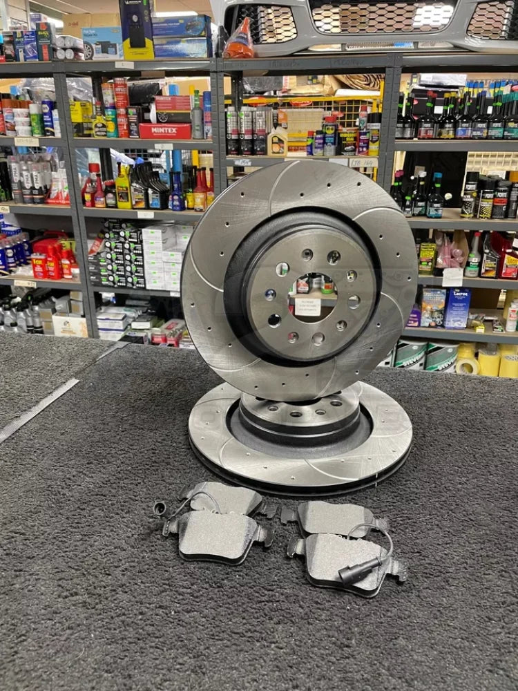 FOR MASERATI GHIBLI DV6 M157 2013 21 FRONT REAR BRAKE DISCS DRILLED GROOVED PAD