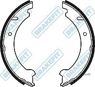 VOLVO 850 C70 S70 V90 REAR HANDBRAKE PARKING SHOES & FITTING KIT 