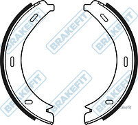 FORMERCEDES VITO W638 108 112 113 114 CDi 1996-2002 REAR HANDBRAKE PARKING SHOES
