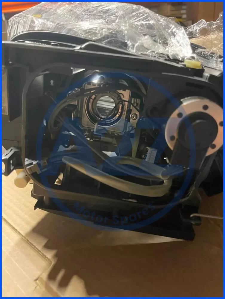 VOLKSWAGEN PASSAT B6 2005-2011 FRONT HEADLIGHT LEFT PASSENGER SIDE NEAR SIDE