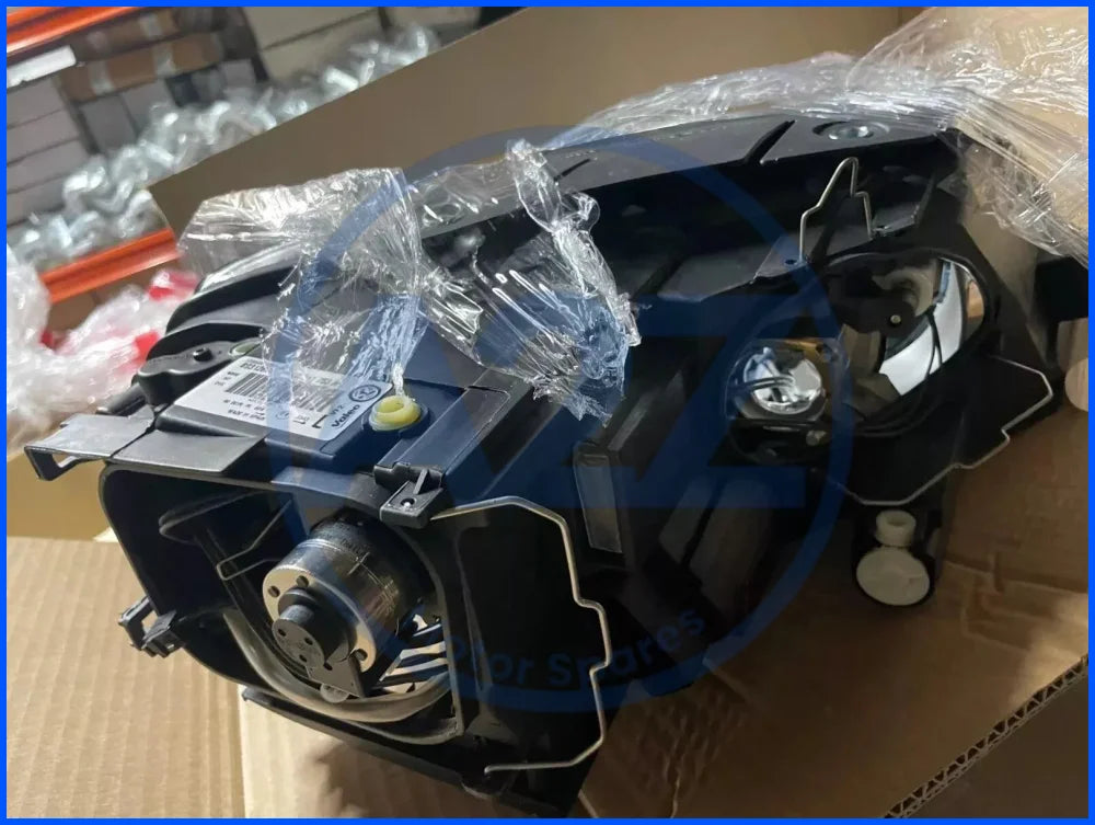 VOLKSWAGEN PASSAT B6 2005-2011 FRONT HEADLIGHT LEFT PASSENGER SIDE NEAR SIDE